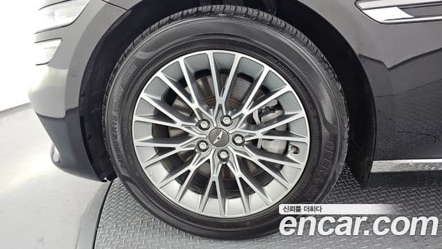 Genesis Electrified G80 2023 — фото 5 из 20