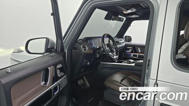 Mercedes-Benz G-Class 2020 — Фото 10/20