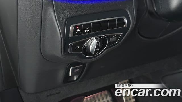 Mercedes-Benz G-Class 2020 — Фото 19/20