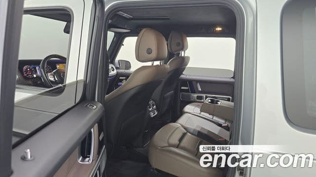 Mercedes-Benz G-Class 2020 — Şəkil 23/33