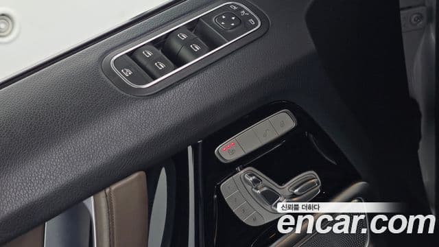 Mercedes-Benz G-Class 2020 — Şəkil 18/33