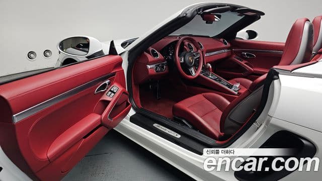 Porsche 718 Boxster 2023 — Фото 10/20
