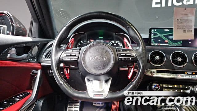 Kia Stinger 2021 — Фото 13/20