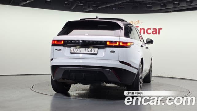 Land Rover Range Rover Velar 2018 — Photo 17/20