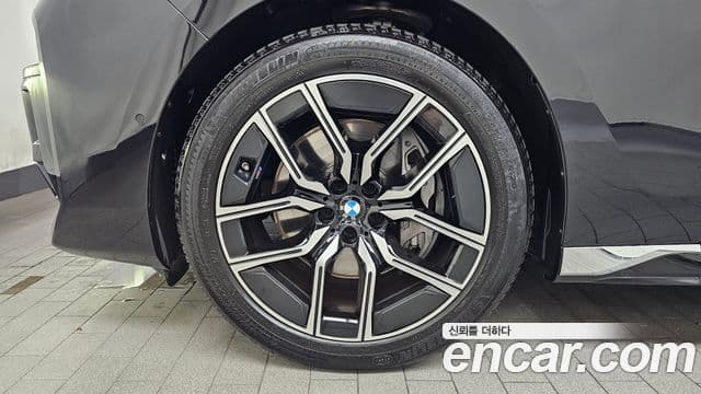 BMW 7 Series 2023 — Şəkil 5/20