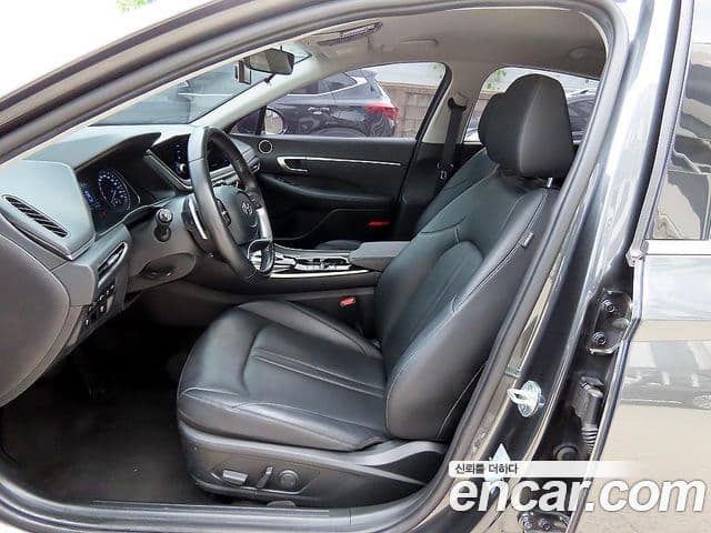 Hyundai Sonata 2021 — Фото 4/20