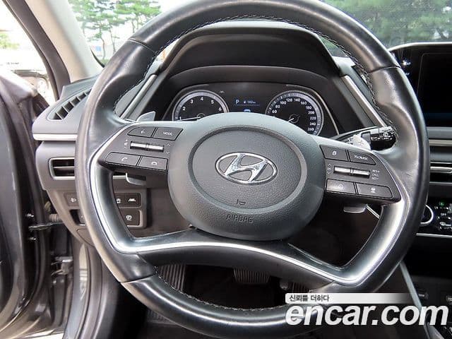 Hyundai Sonata 2021 — Фото 7/20