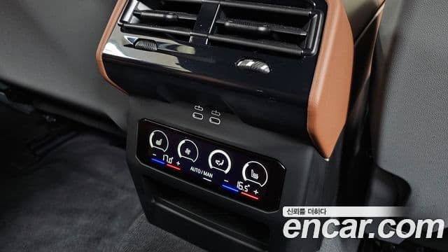 BMW 5 Series 2025 — Фото 19/20