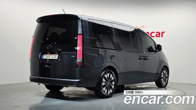 Hyundai Staria 2022 — Şəkil 24/40