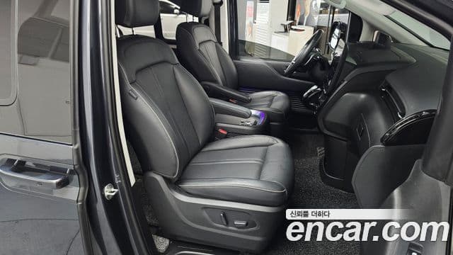 Hyundai Staria 2022 — Şəkil 29/40