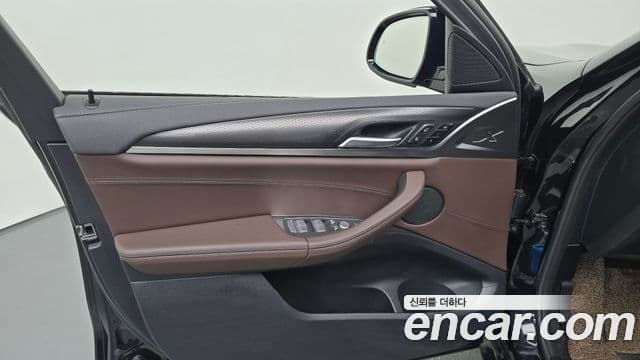 BMW X4 2023 — Photo 2/36