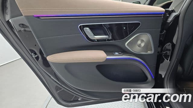Mercedes-Benz EQS 2022 — Photo 22/31