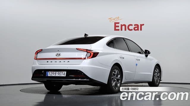 Hyundai Sonata 2022 — Фото 2/20