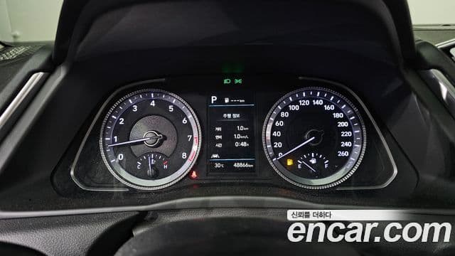 Hyundai Sonata 2022 — Фото 8/20
