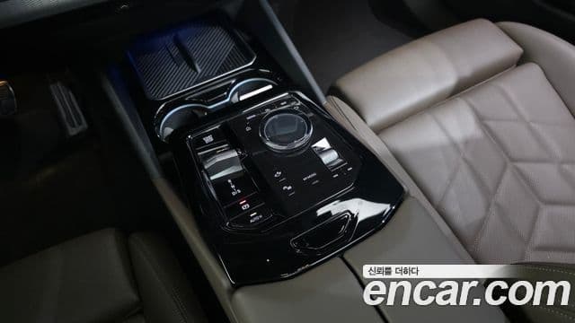 BMW 5 Series 2024 — Şəkil 9/20