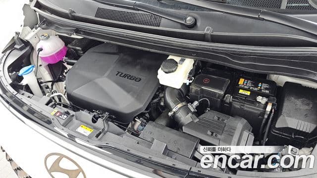 Hyundai Staria 2025 — Фото 6/20