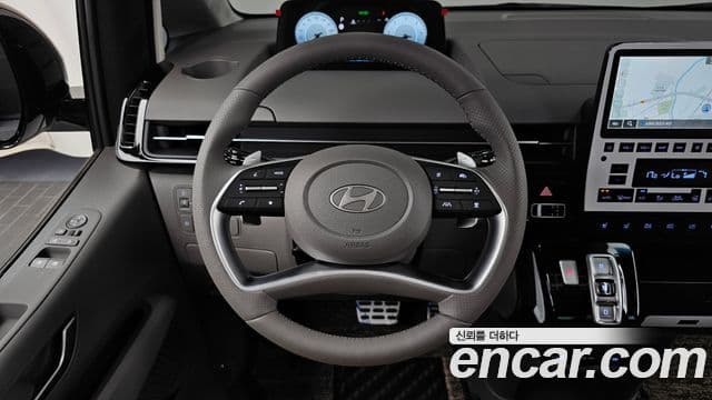 Hyundai Staria 2025 — Фото 13/20