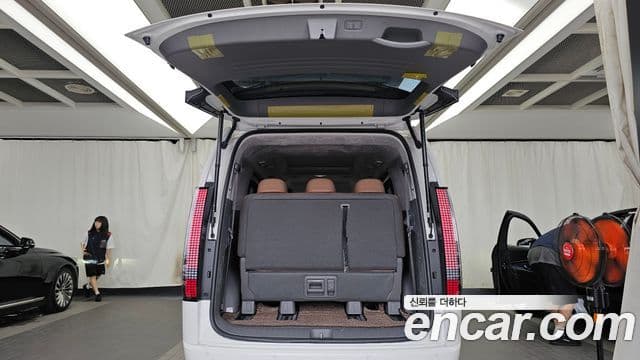 Hyundai Staria 2025 — Фото 20/20