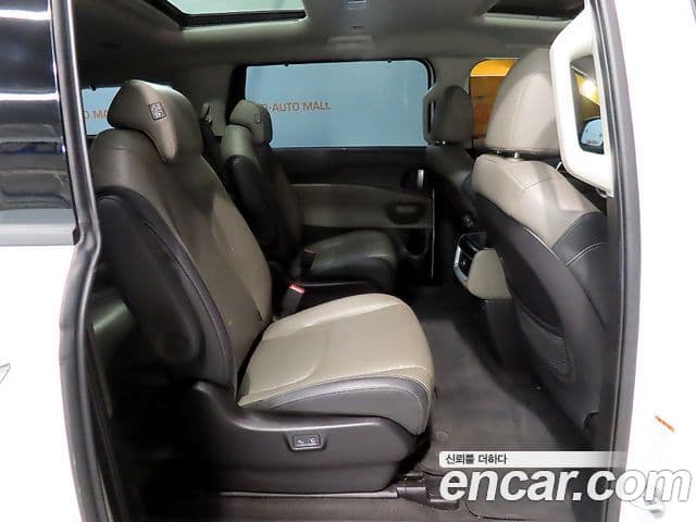 Kia Carnival 2023 — Şəkil 7/20