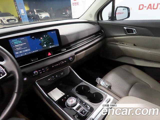 Kia Carnival 2023 — Şəkil 12/20