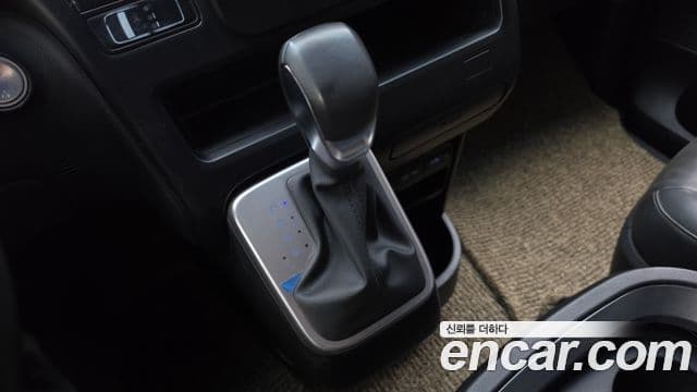 Hyundai Staria 2023 — Şəkil 9/20