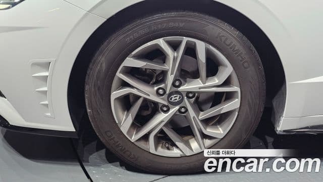 Hyundai Sonata 2021 — ფოტო 5/20