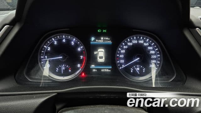 Hyundai Sonata 2021 — ფოტო 8/20