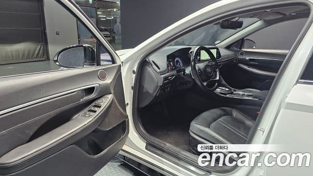 Hyundai Sonata 2021 — ფოტო 10/20