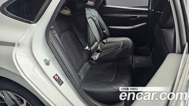 Hyundai Sonata 2021 — ფოტო 11/20