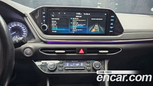 Hyundai Sonata 2021 — ფოტო 14/20