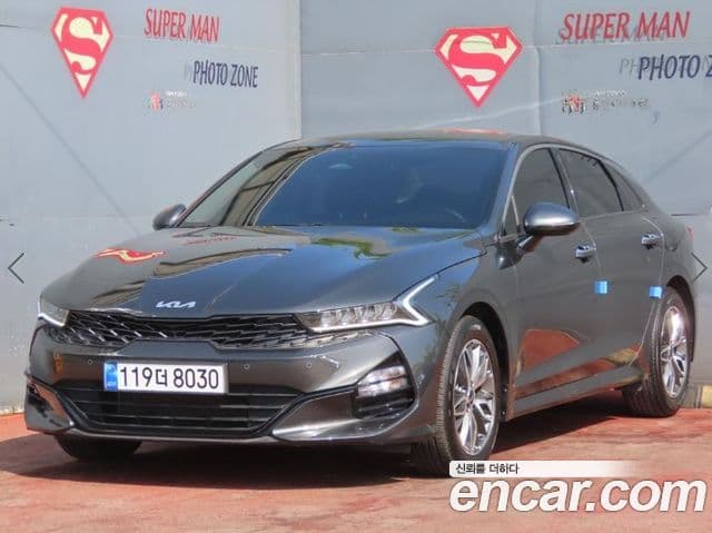 Kia K5 2023 — Şəkil 10/20