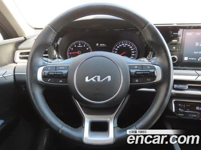 Kia K5 2023 — Şəkil 9/20