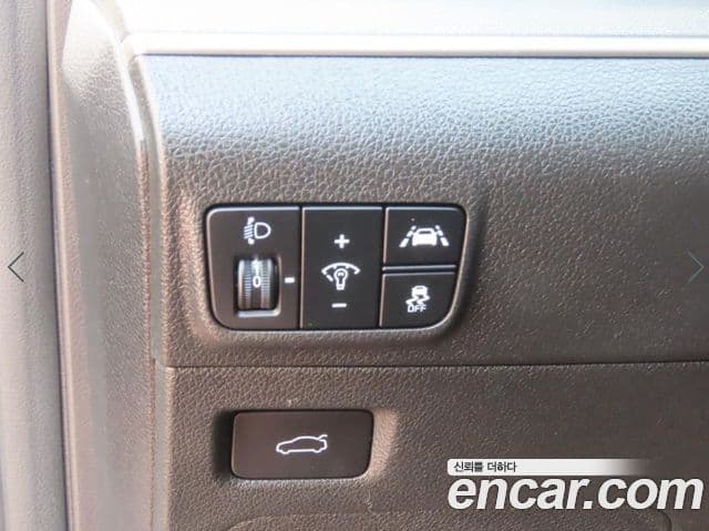 Kia K5 2023 — Şəkil 12/20