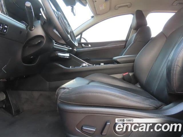 Kia K5 2023 — Şəkil 14/20