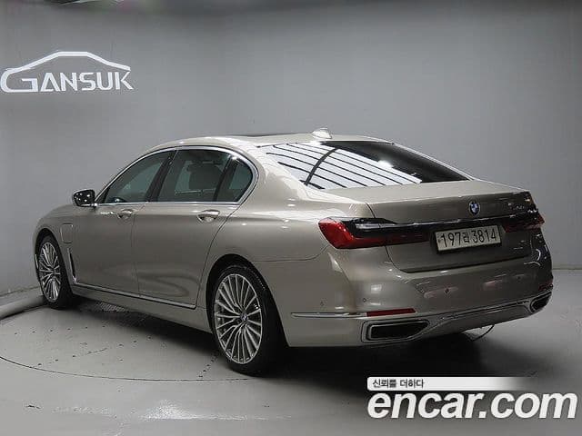 BMW 7 Series 2021 — Şəkil 1/20