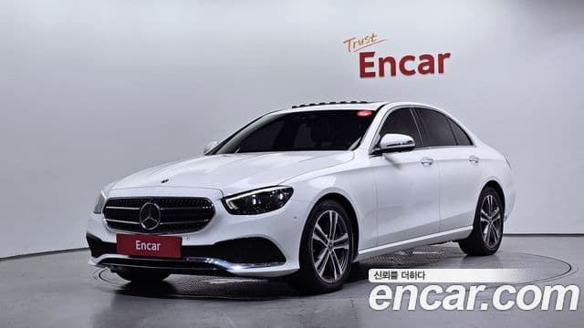 Mercedes-Benz E-Class 2021 — Фото 1/20
