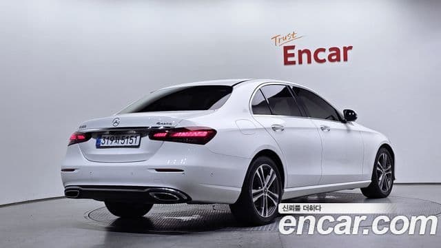 Mercedes-Benz E-Class 2021 — Фото 2/20