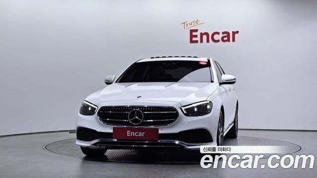 Mercedes-Benz E-Class 2021 — Фото 3/20