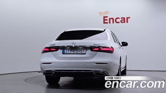 Mercedes-Benz E-Class 2021 — Фото 4/20