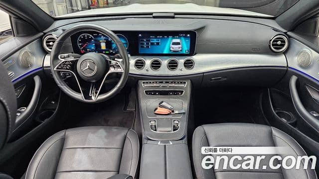 Mercedes-Benz E-Class 2021 — Фото 7/20