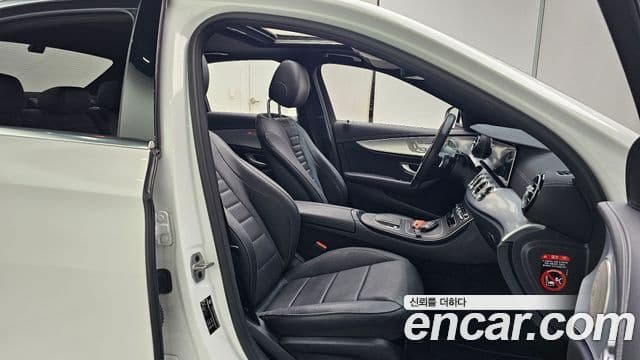 Mercedes-Benz E-Class 2021 — Şəkil 14/33