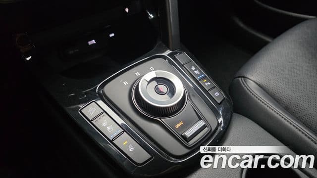 Kia Seltos 2024 — фото 9 из 20