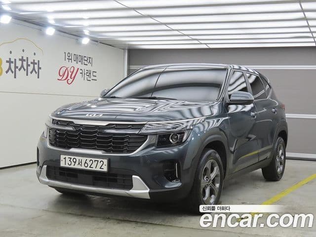Kia Seltos 2023 — ფოტო 10/20