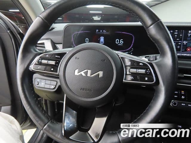 Kia Seltos 2023 — ფოტო 12/20