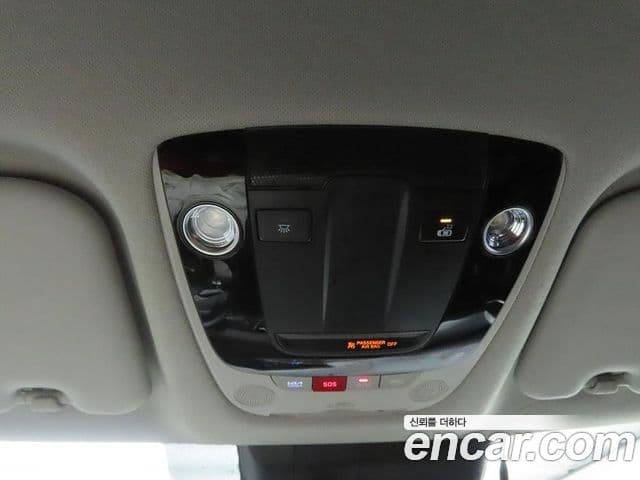 Kia Seltos 2023 — ფოტო 13/20