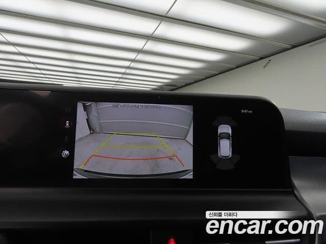 Kia Seltos 2023 — ფოტო 16/20