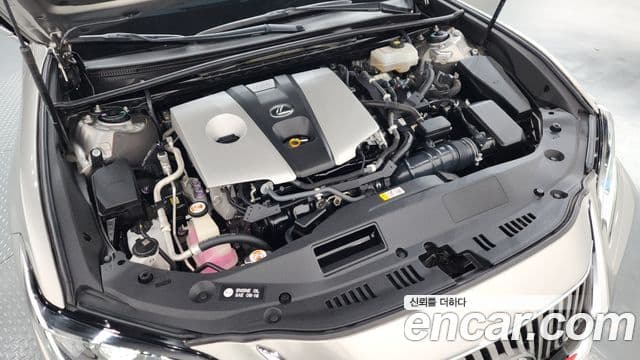Lexus ES300h 2019 — Şəkil 6/20