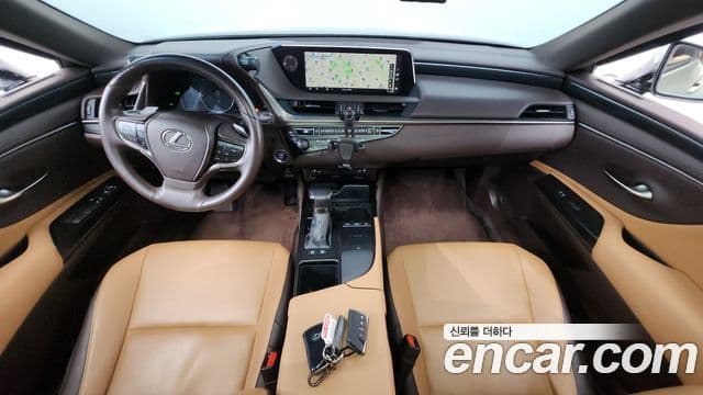 Lexus ES300h 2019 — Şəkil 7/20