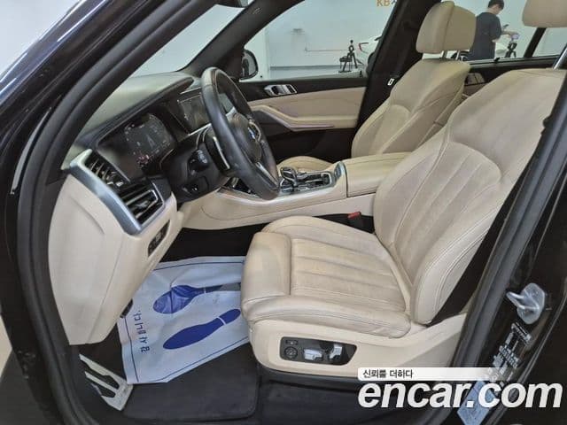 BMW X5 2021 — ფოტო 11/19