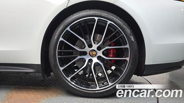 Porsche Panamera 2021 — Şəkil 27/40